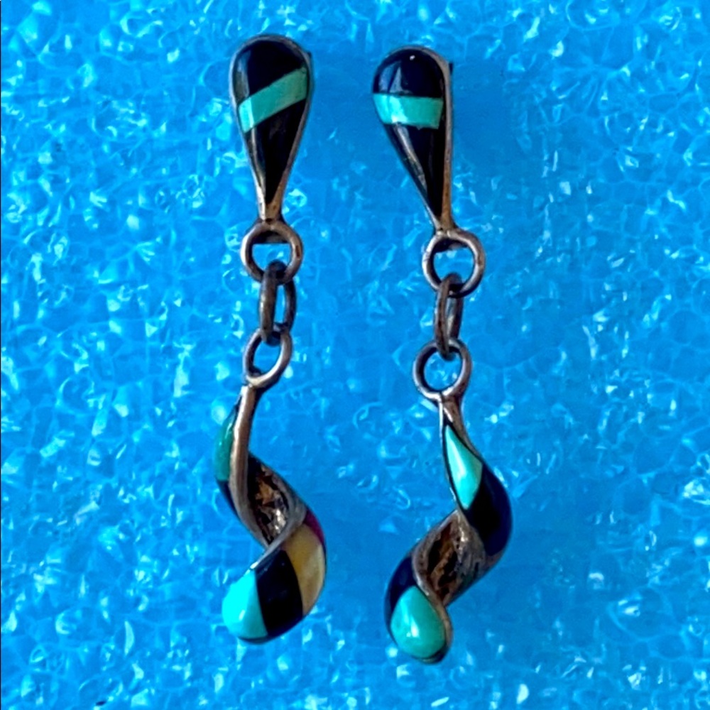 Idella Edaakie sterling silver twisted earrings